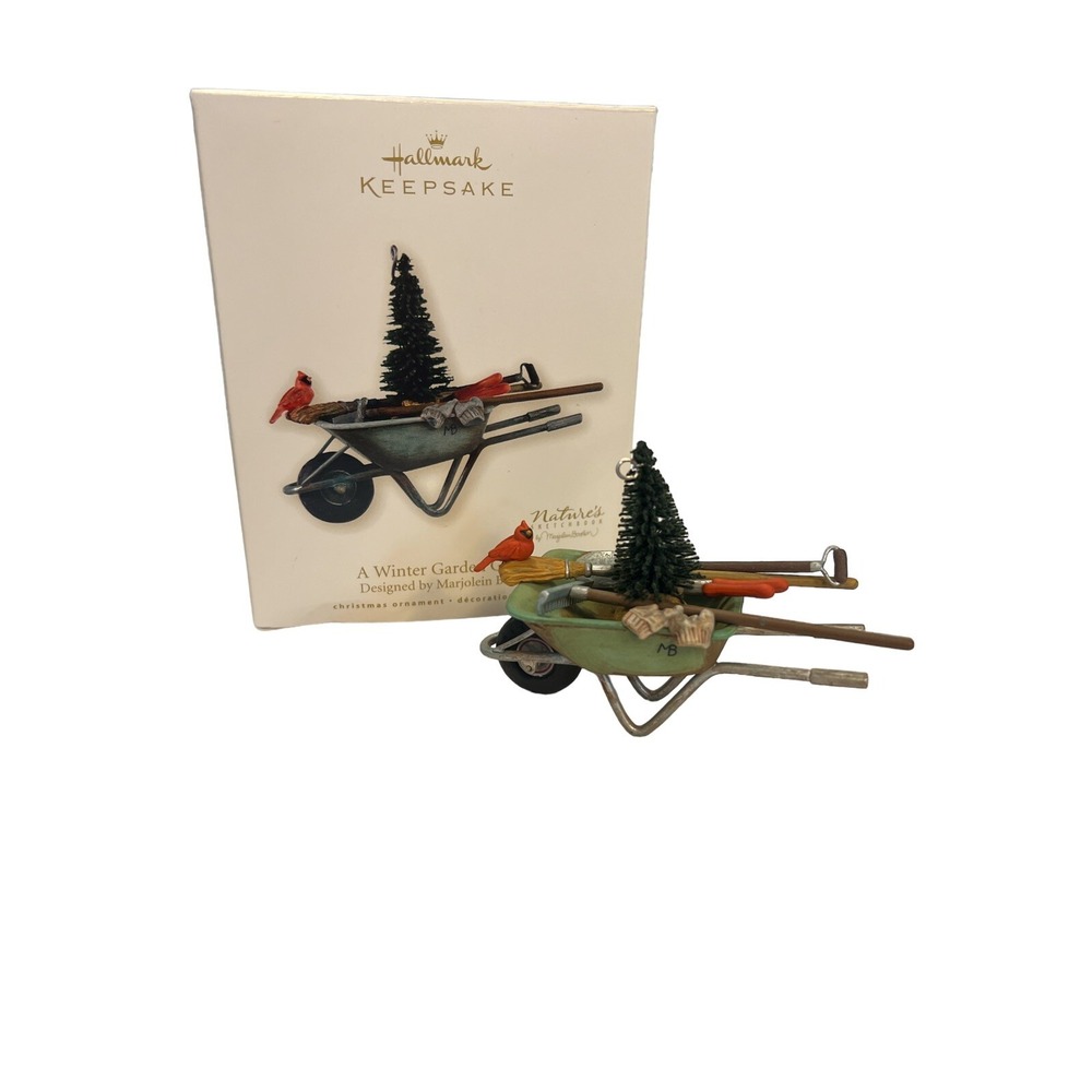 Hallmark 2008 Keepsake Ornament A Winter Garden Guest Nature's Sketchbook